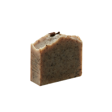 Load image into Gallery viewer, Luxury Christmas Handmade Soap Gift Set: 2 x Soaps, 1 x Bamboo Soap Dish, 1 x Soap Sisal Bag, 3 x Cinnamon Sticks