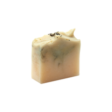 Load image into Gallery viewer, Luxury Handmade Soap Gift Set - 4 x Soaps, 1 x Bamboo Soap Dish, 1 x Pink Himalayan Salt Tube