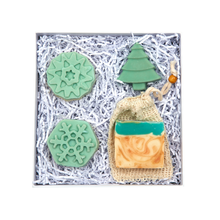 Load image into Gallery viewer, Luxury Handmade Soap Gift Set - 4 x Soaps, 1 Sisal Soap Bag